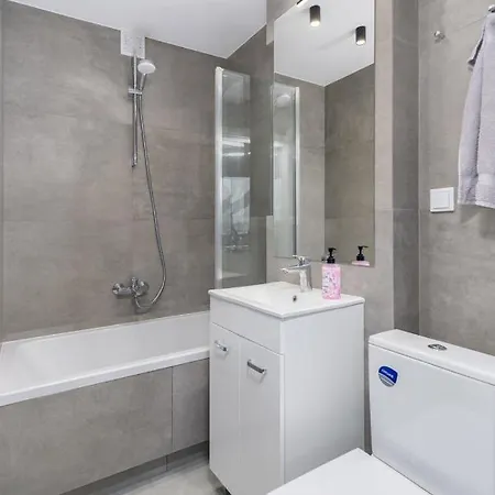 Cracow Best Rent Stachiewicza Street דירה קרקוב